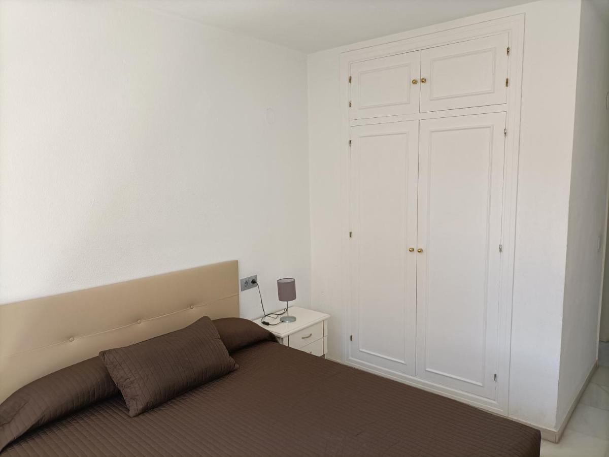 Suites Center Recinto Ferial Фуeнхирола Екстериор снимка