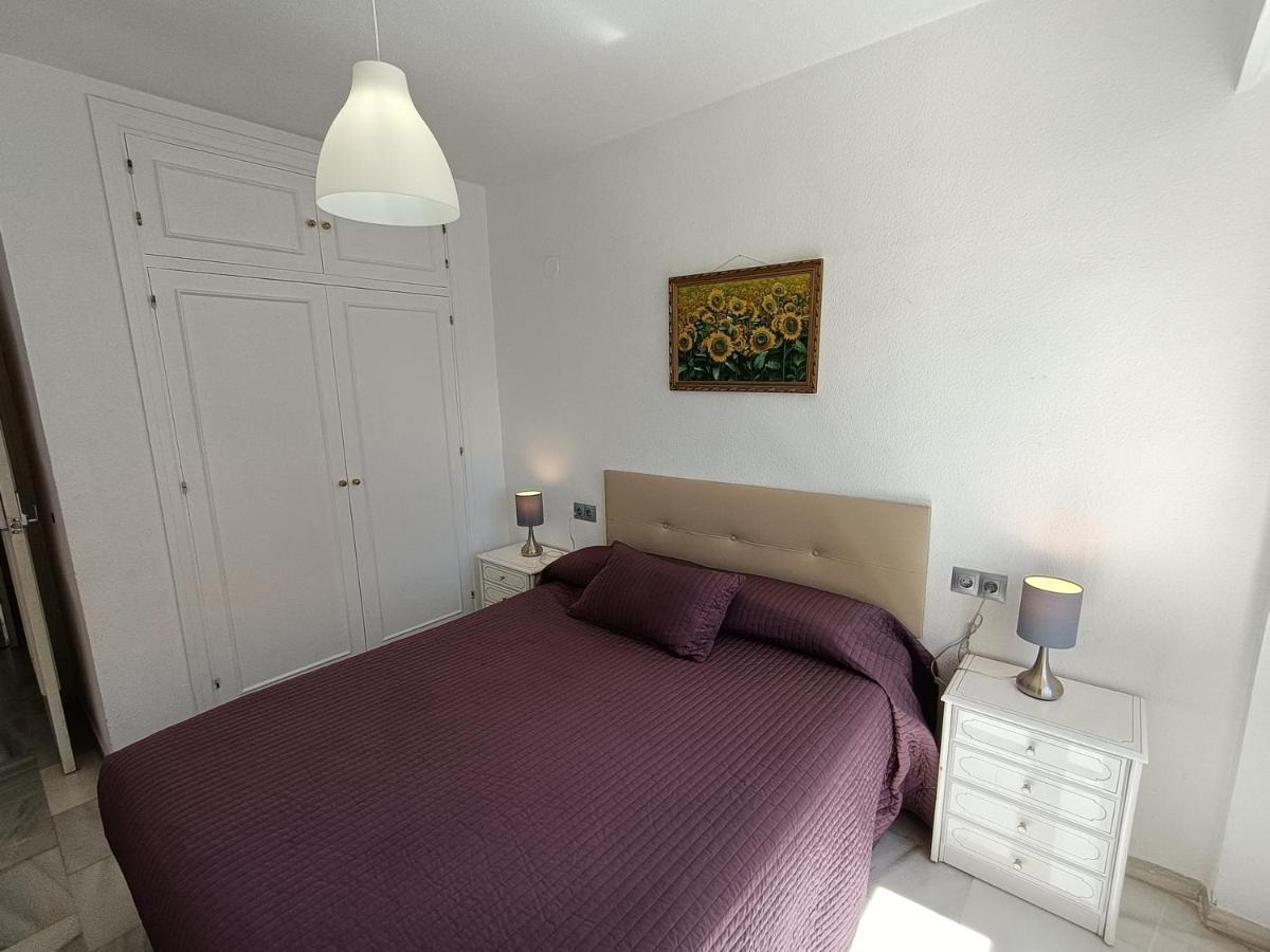 Suites Center Recinto Ferial Фуeнхирола Екстериор снимка